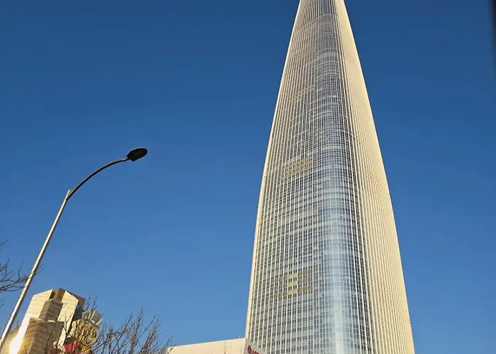 4-min Walk To Line 9, Free Parking, Lotte World, Kspo & Coex *
