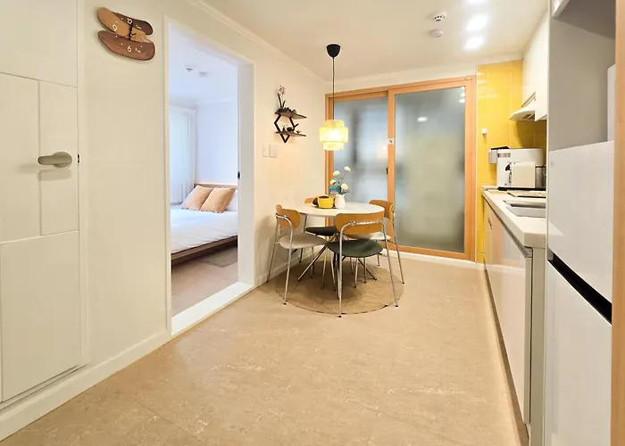 4-min Walk To Line 9, Free Parking, Lotte World, Kspo & Coex